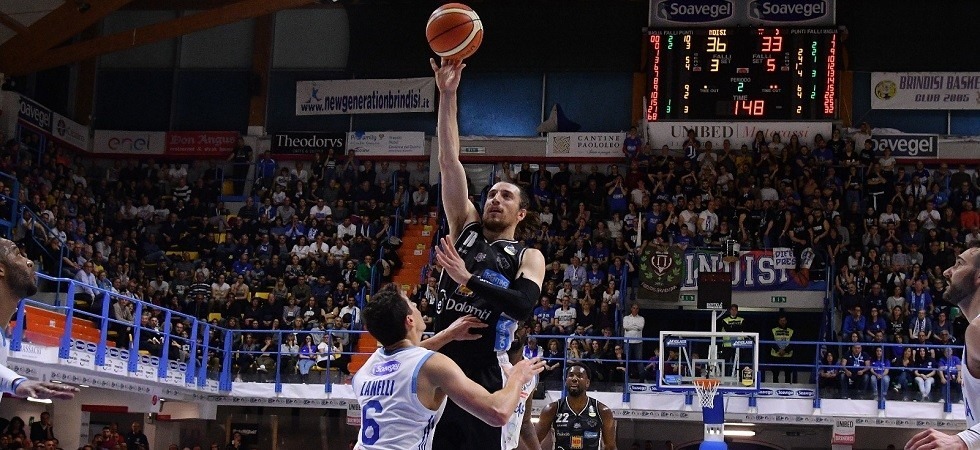 Cuore Aquila Basket, i bianconeri espugnano Brindisi e si qualificano ai playoff